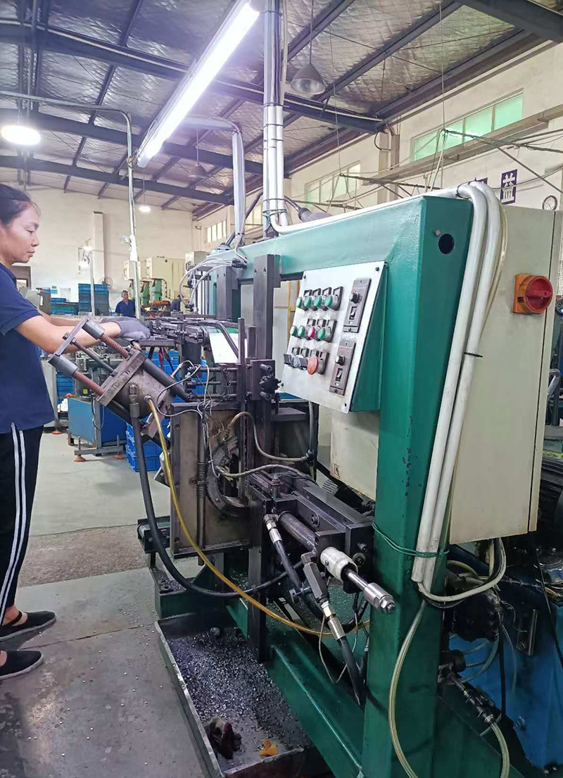 Dafeng Mingyue ha condotto un corso di formazione sulla sicurezza per il processo di punzonatura